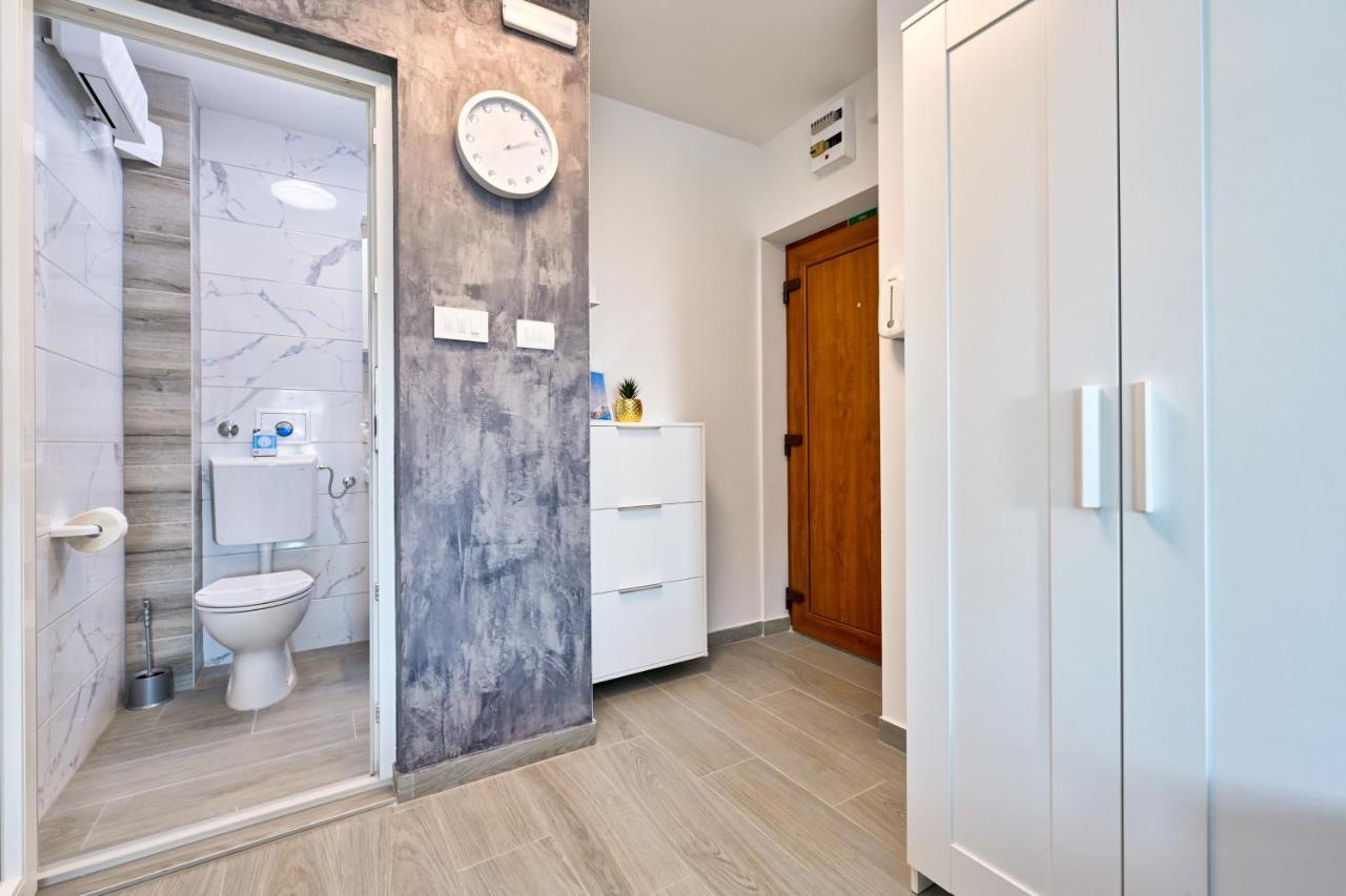 Apartman Michael / Novalja / Zrce エクステリア 写真